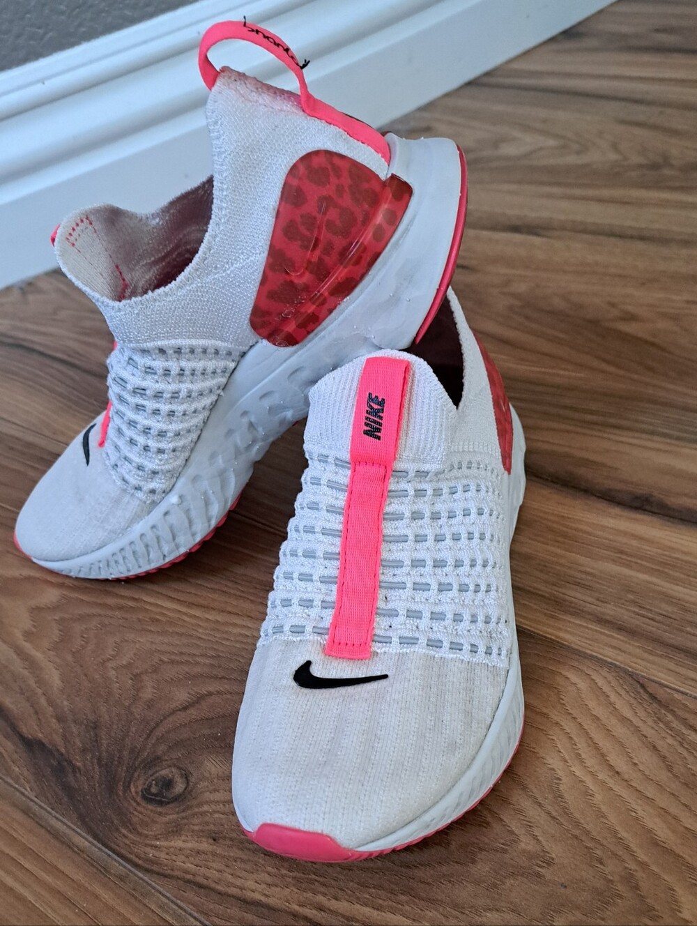 Nike React Phantom Run Flyknit 2 Slip-On Running Shoes